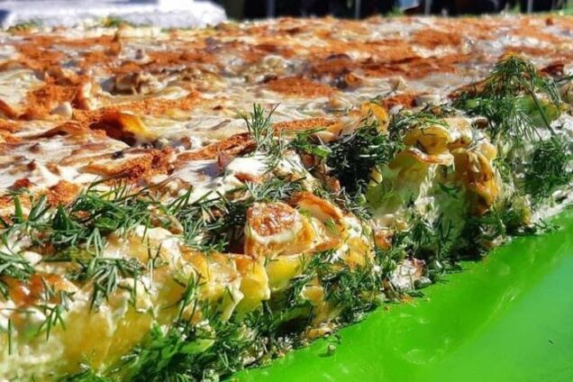 Национальный рекорд: в Запорожье приготовили 26-метровую запеканку 