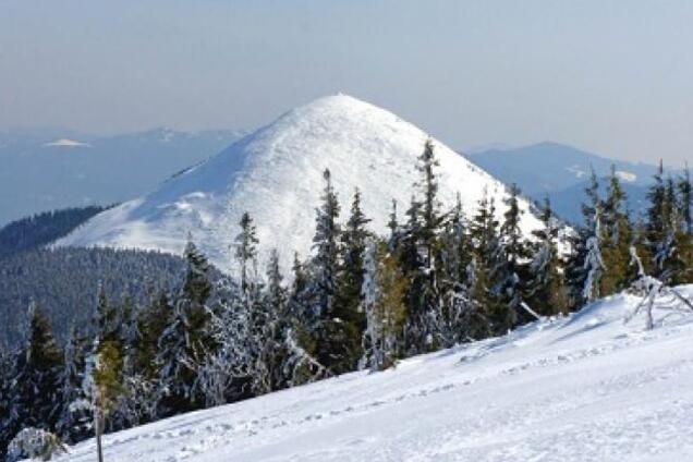 Шукають понад тиждень: у Карпатах загубилися мати і дитина