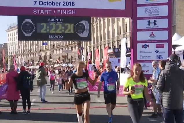 После спортивного марафона в Киеве остались горы мусора