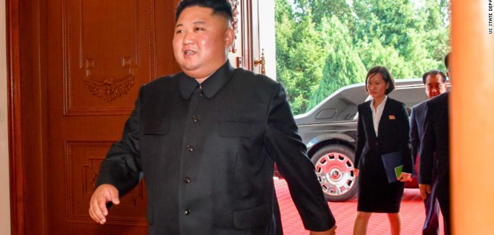 ''Пощечина'' США? Ким Чен Ына засекли на санкционном Rolls-Royce