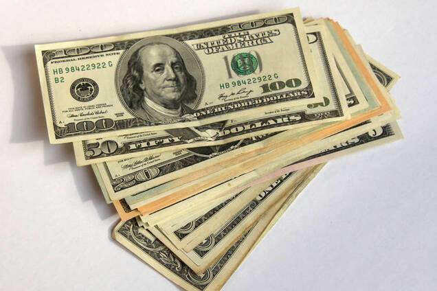 Как изменится курс доллара в Украине: озвучен прогноз до конца года