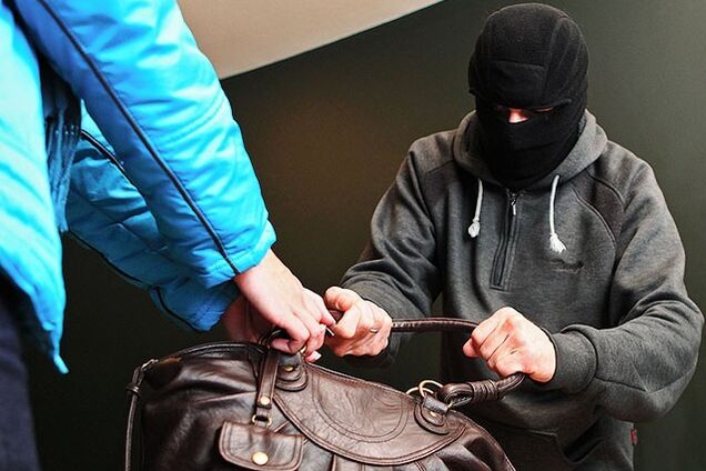 В Киеве совершили нападение на журналиста: введен план ''Перехват''