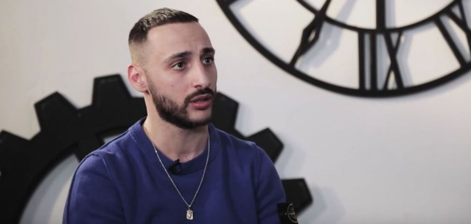 Наглое ограбление популярного в России рэпера попало на видео