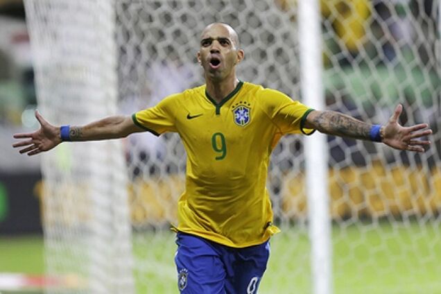 Из-за гимна: футболиста наказали за безобидный поступок