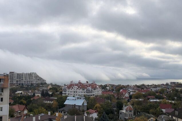 Туман в Одессе: опубликовано захватывающее видео