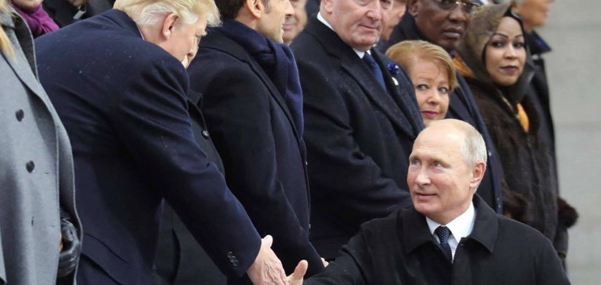 ''Путин утер им нос'': Запад пристыдили за гуляние с ''новым фюрером''