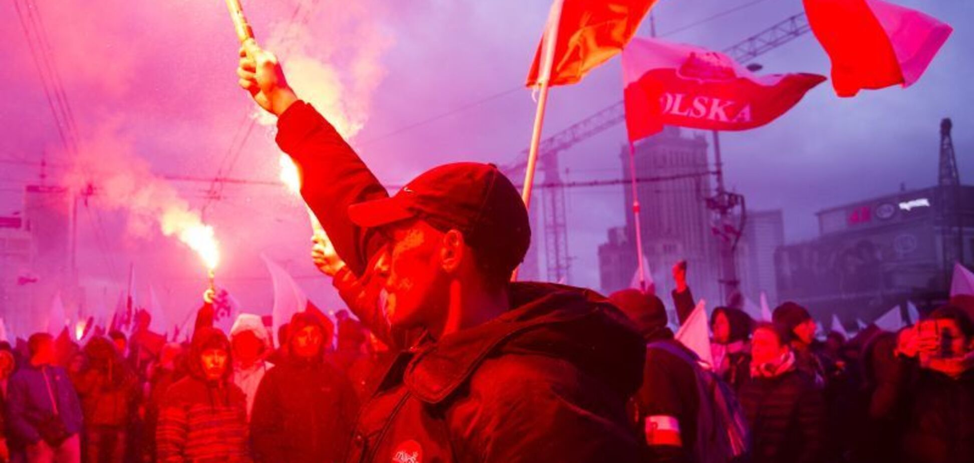 У Польщу не пустили росіян-''бандерівців'': що сталося