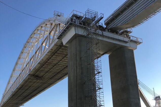 Кримський міст: окупанти зізналися у серйозних проблемах із будівництвом