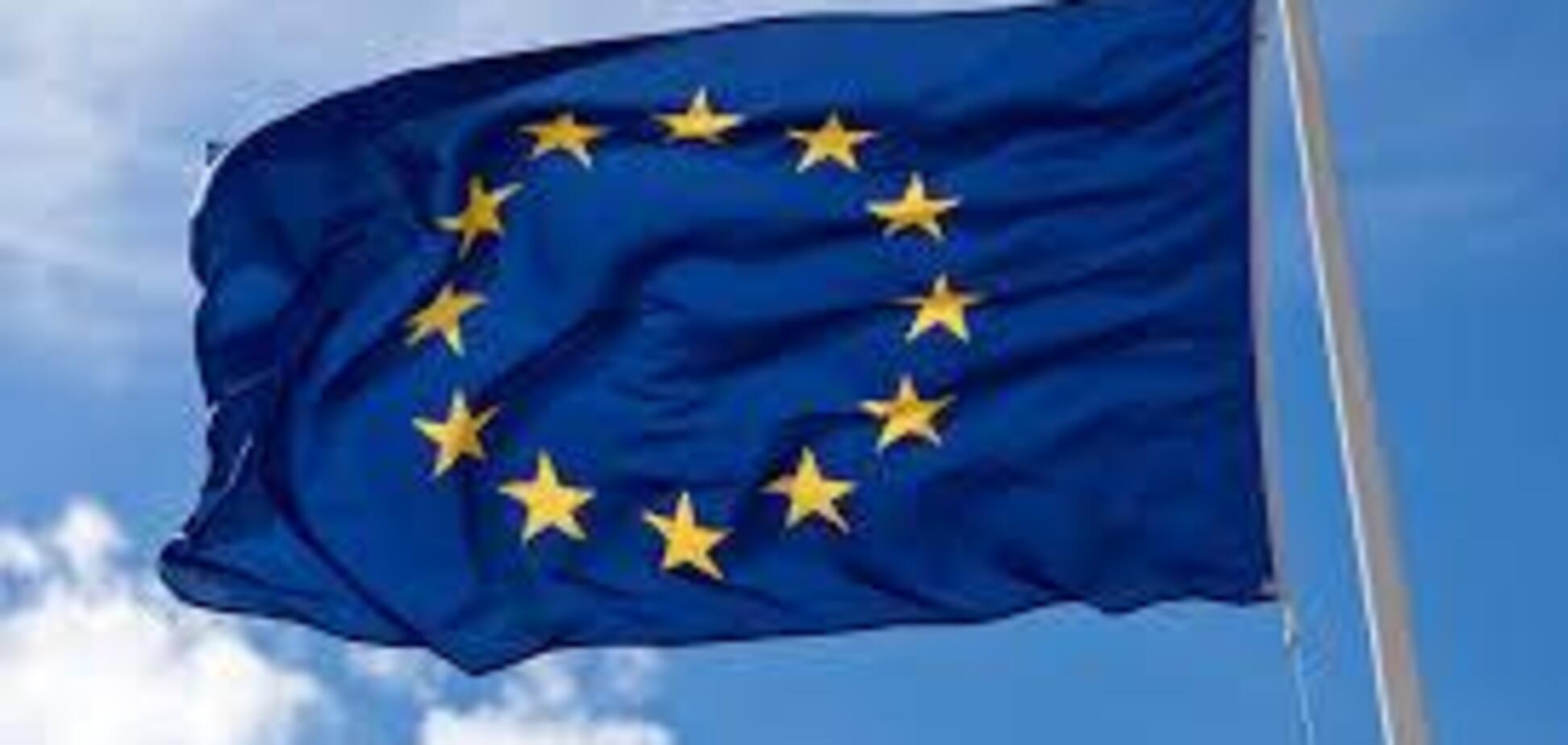 Евросоюз пригрозил отменить безвизовый режим для соседа Украины: что произошло