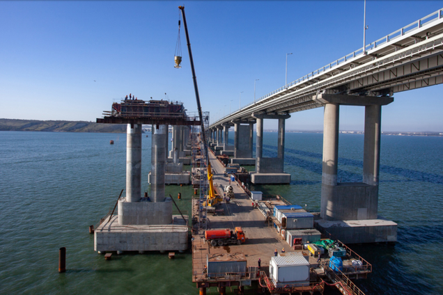 ''Титанічна робота!'' Окупанти похвалилися ''досягненням'' на Кримському мосту