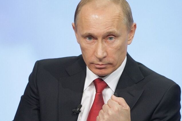 Путина нужно постоянно бить по лицу