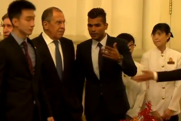 ''Повинні знати своє місце'': конфуз Лаврова у Сінгапурі потрапив на відео