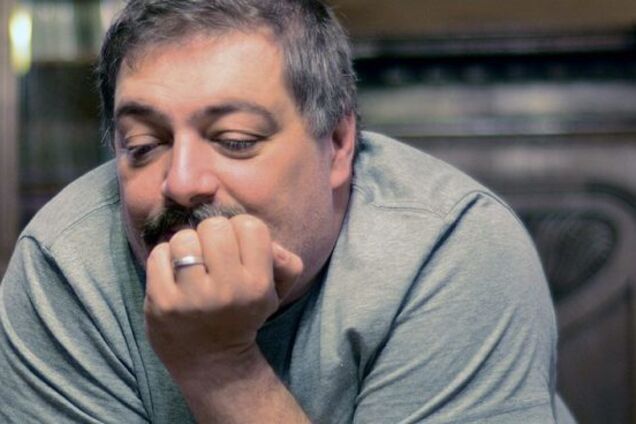 ‘’Диктатура и ложь’’: Быков предрек будущее России после Крыма и Донбасса