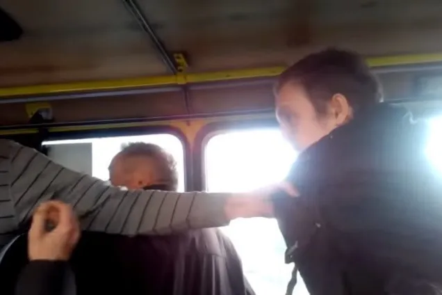 ''Ти убл**ок'': у Львові водій маршрутки накинувся на студента