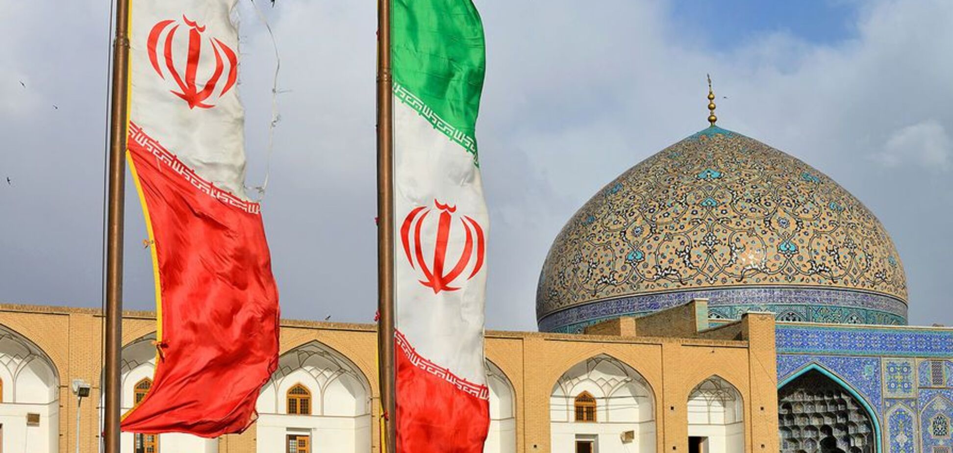 Іран відключили від SWIFT: США зробили вирішальний крок