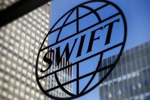 Ржание в лавровской конюшне поутихло