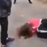 В России 14-летнюю школьницу зверски избили сверстники и сделали бесплодной: видео 18+