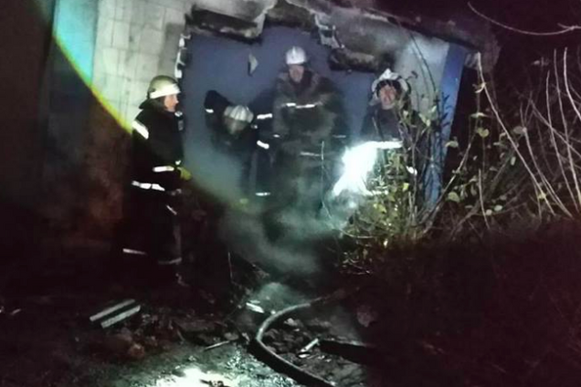 В Запорожской области во время пожара в частном доме погибли трое маленьких детей