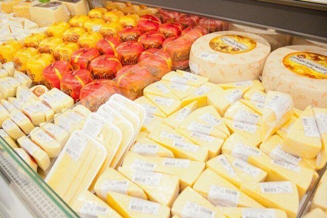 Подыграли России: в Крыму украинцев наказали за итальянские сыры и мясо