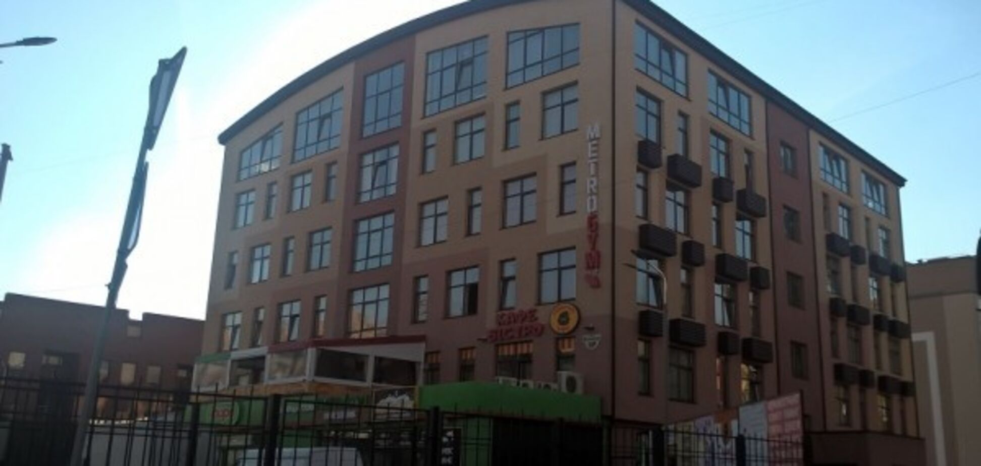 Черная дыра: НАН Украины тратит баснословные деньги на квартиры