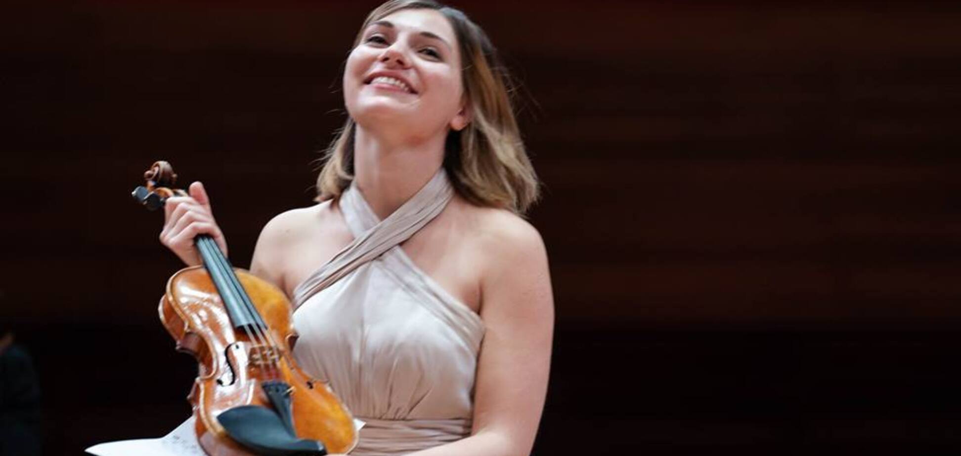 Украинская скрипачка одержала победу на престижном международном конкурсе: как она играет