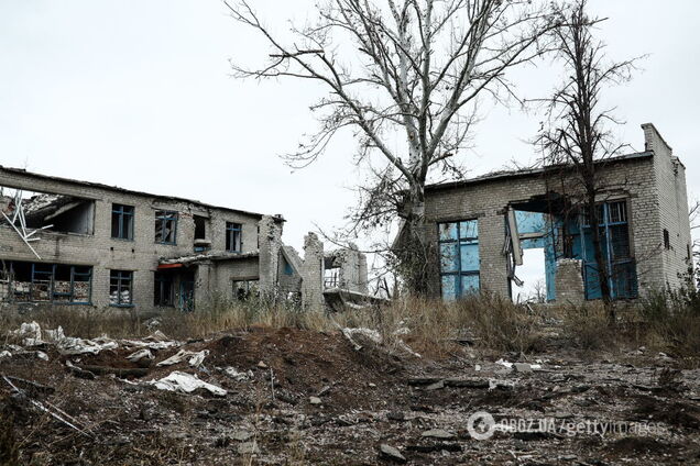 Фальшивая жизнь страны, которой нет