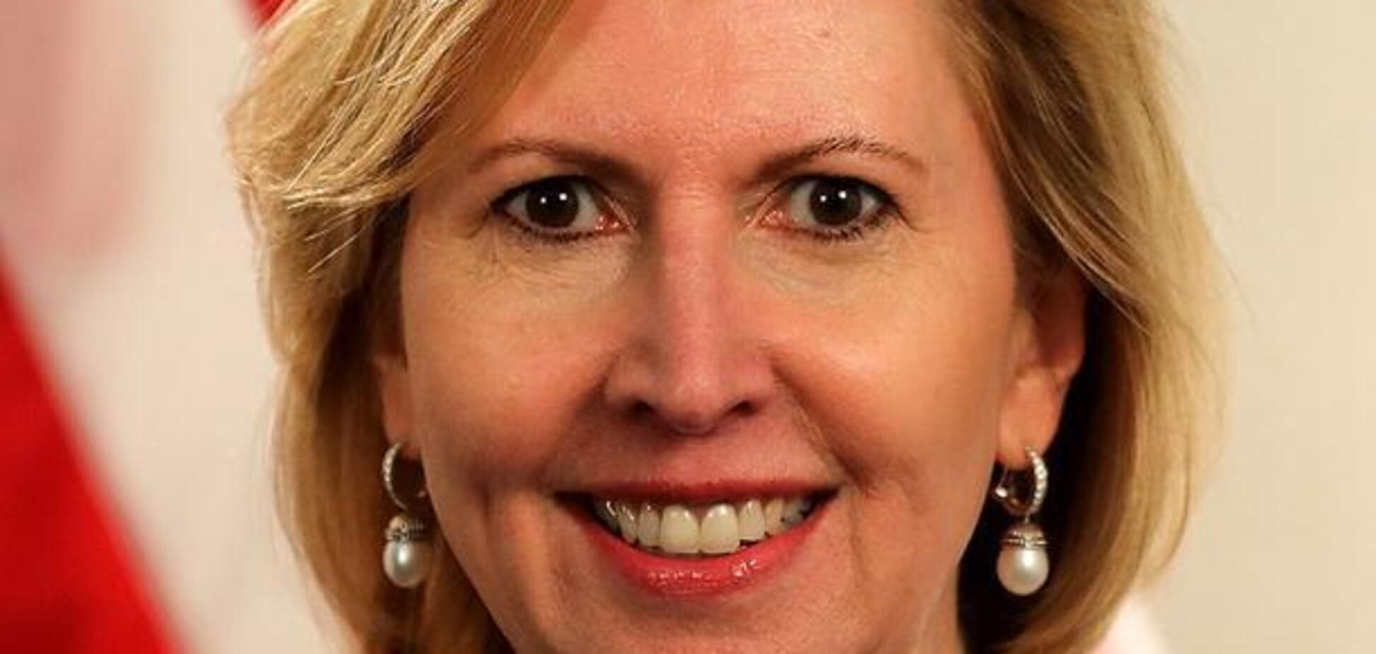 Домоглася свого: у США чиновницю звільнили через дружину Трампа