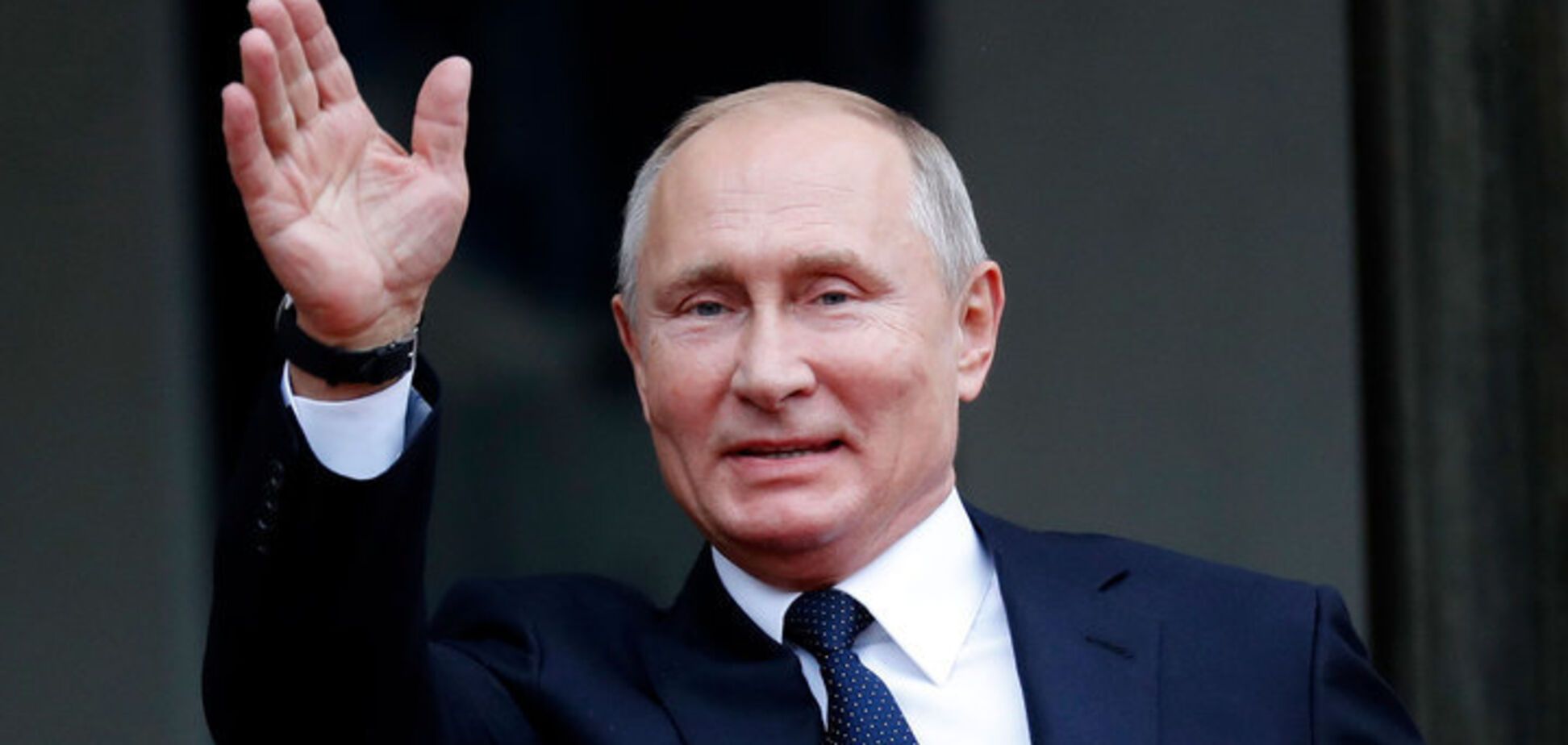  ''Отравил? Завербовал?'' Путин озадачил сеть странным жестом в сторону вице-президента США