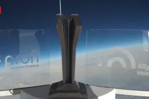 Перша космічна місія від М1 відбулася