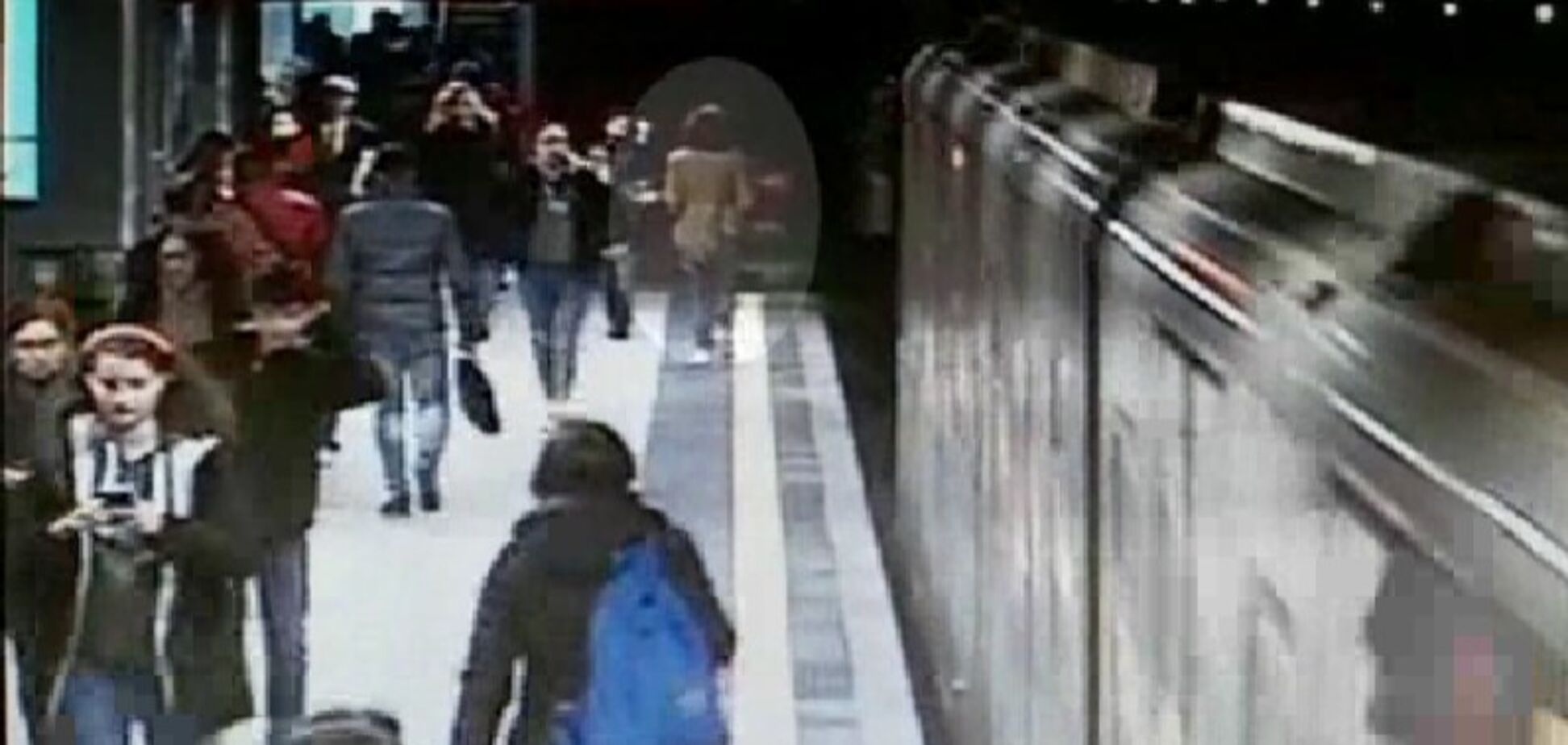 В Италии произошло новое ЧП в метро: момент попал на видео 