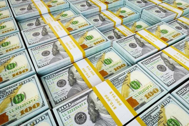 Сыновья президента путешествуют за счет налогоплательщиков