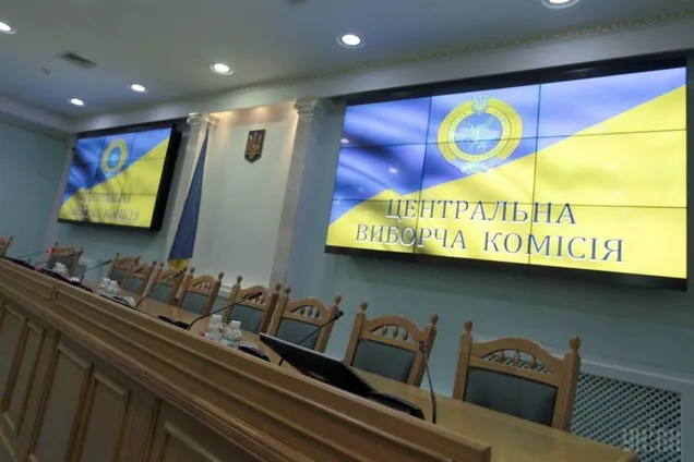 Ручна ЦВК попереджає не ручних кандидатів