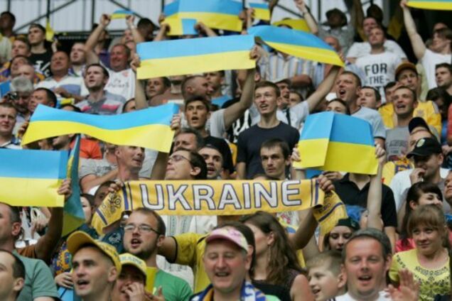 Болельщики невероятно исполнили гимн Украины в Трнаве