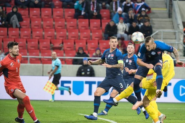 Сборную Украины разгромили в заключительном матче Лиги наций