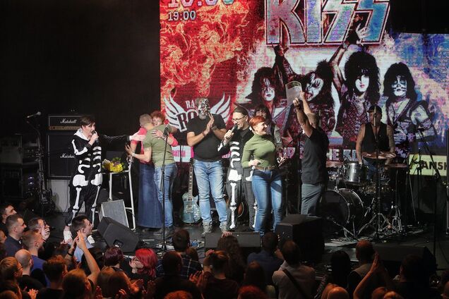 {КАМТУГЕЗА} на РАДІО ROKS – 9 років