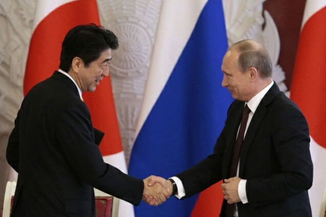 В СМИ просочилось обещание премьера Японии Путину: в чем дело