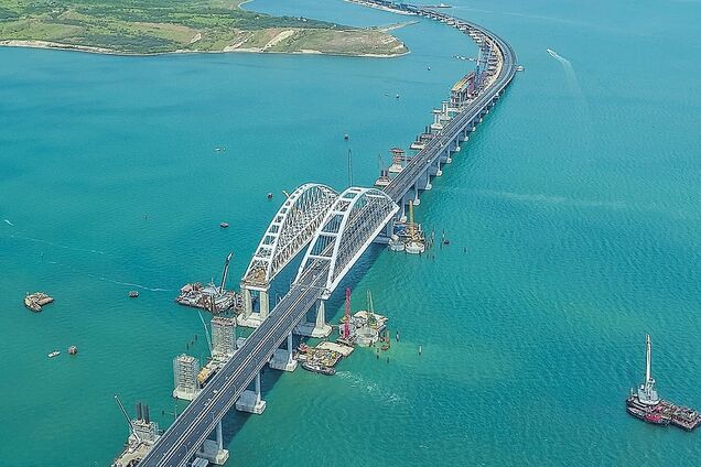 Крымский мост могут подорвать