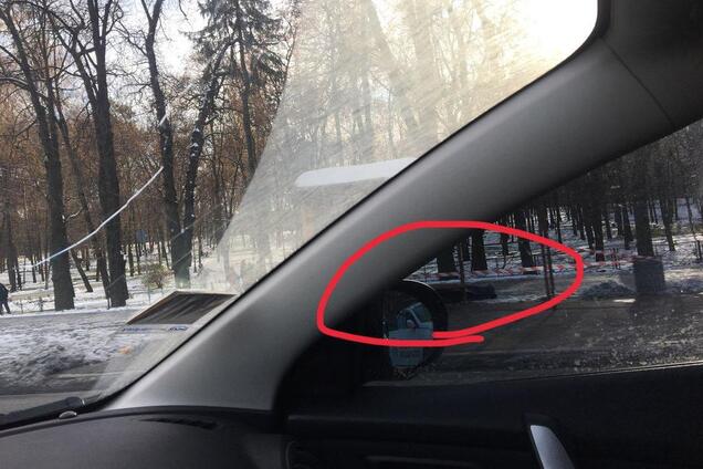 В Киеве посреди улицы обнаружили труп: первые фото и подробности