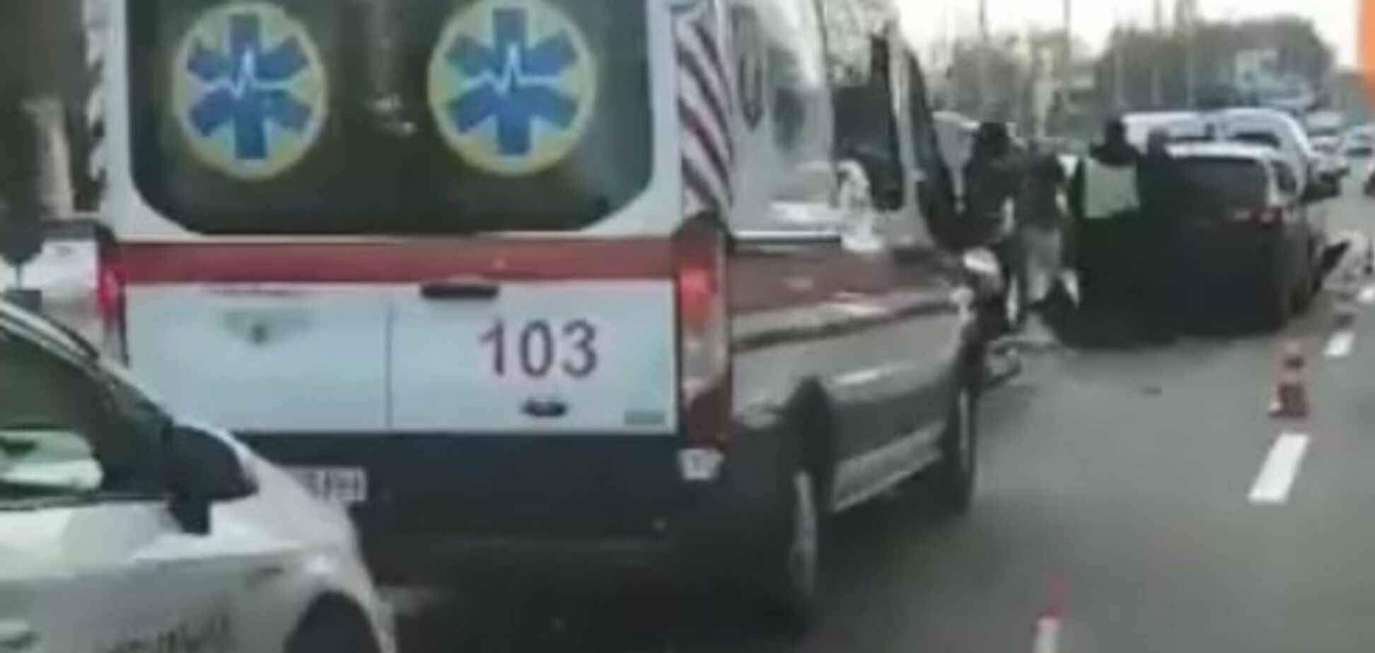 У Києві зіткнулися п'ять авто: на місці аварії утворився багатокілометровий затор