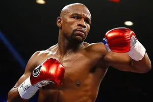 ''Тащи свою задницу'': президент UFC резко ответил Мейвезеру