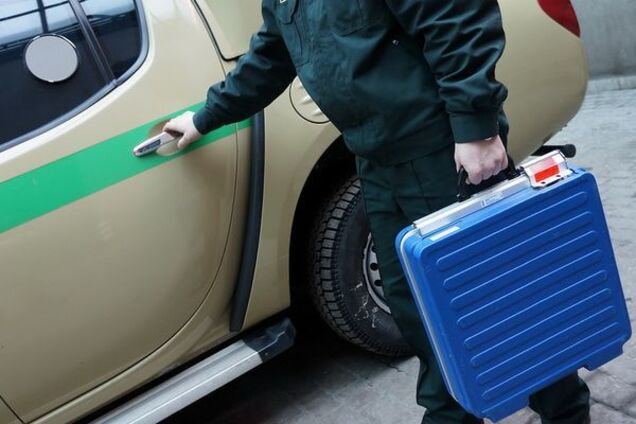 Под Киевом дерзко ограбили инкассаторов на 1,8 млн грн: объявлена награда за ''головы'' преступников