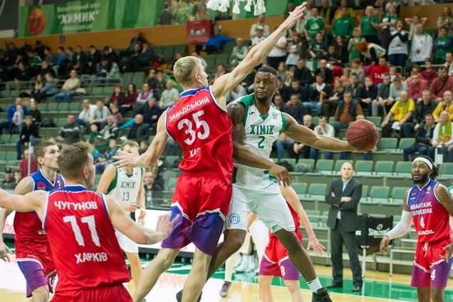 'Химик' победил 'Политехник' в Суперлиге Пари-Матч