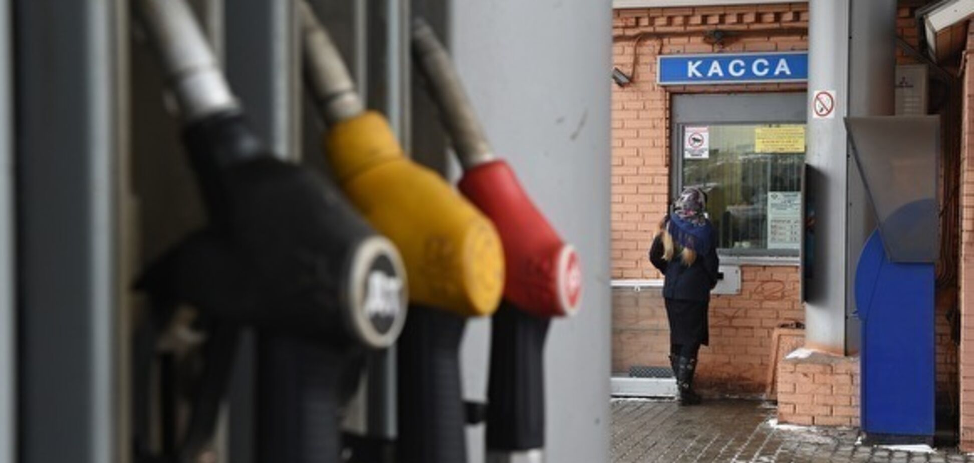 На грани дефицита: в Крыму забили тревогу из-за проблем с топливом
