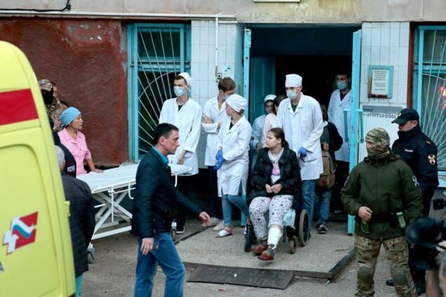 Залишилася без ступні: батько жертви теракту в Керчі розповів про страшну долю доньки