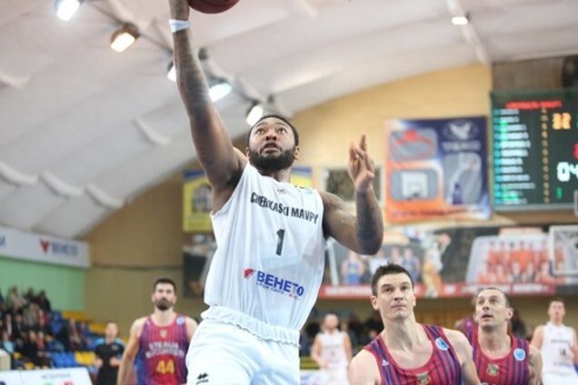 Бигмен 'Черкаських Мавп' попал в престижную сборную