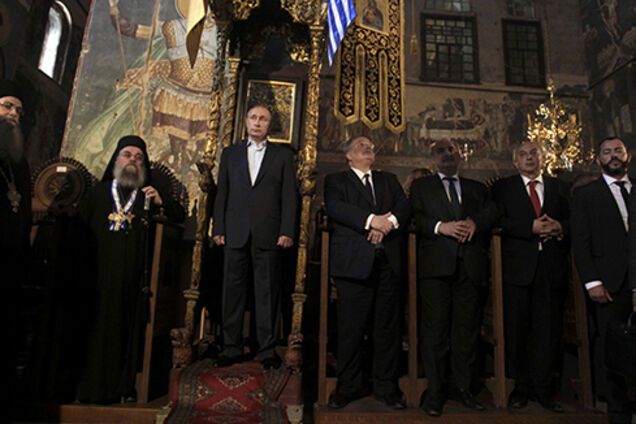 Новости Крымнаша. Фюрера делают свита, холопы и психи, потому что для них он и король, и барин, и врач