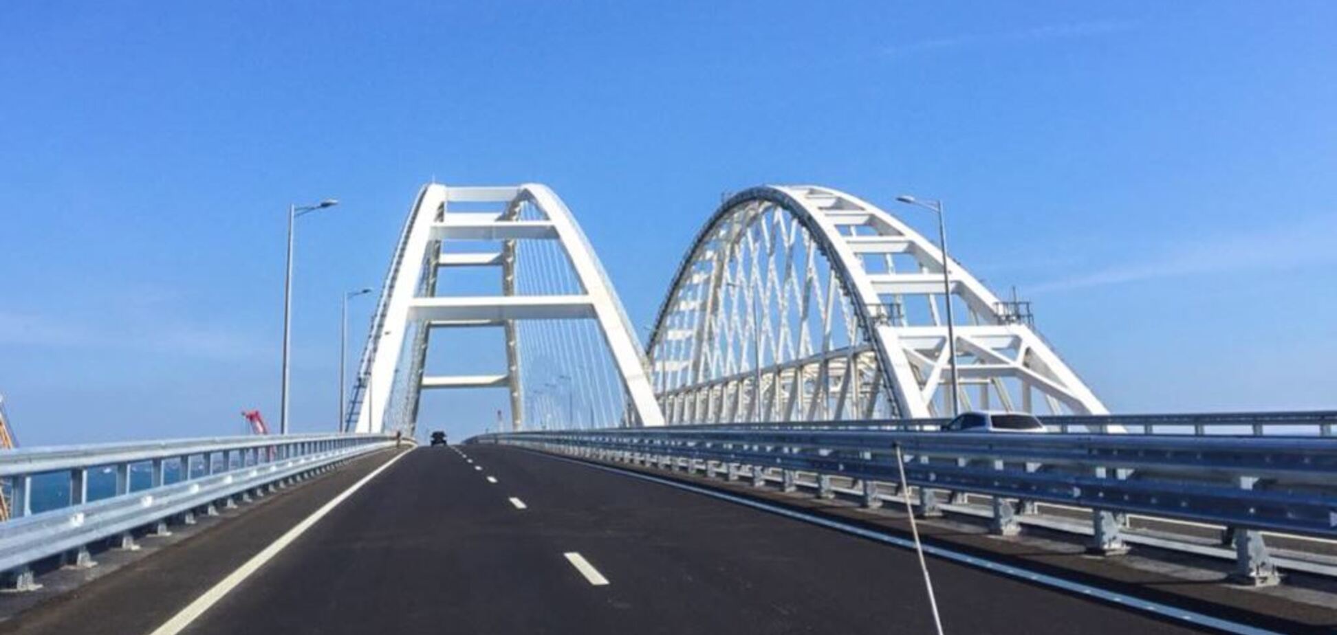 ''Неприятно'': на Крымском мосту заметили новое ЧП