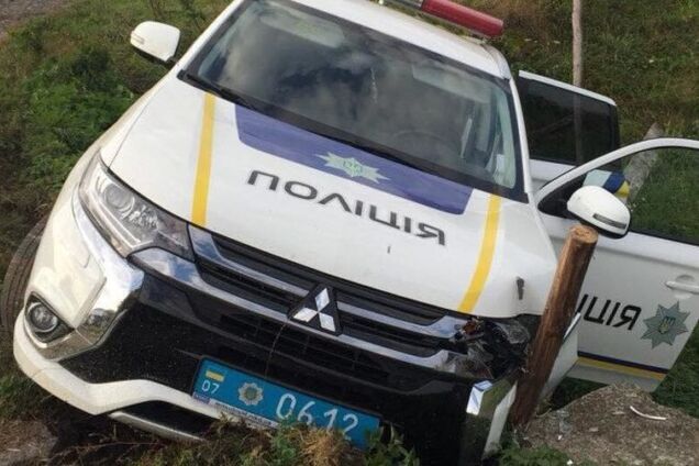 В Запорожской области нетрезвый водитель авто на 'евробляхах' влетел в патрульную машину 