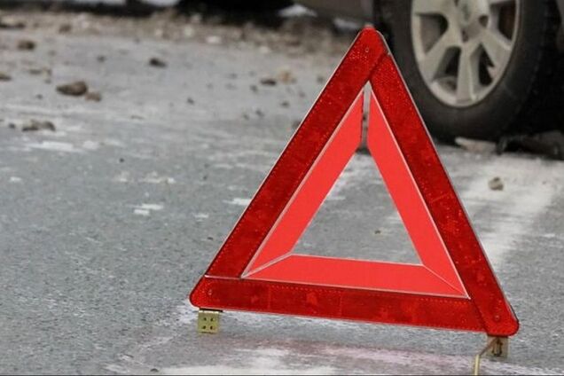 В Запорожье не поделили дорогу сразу 3 автомобиля