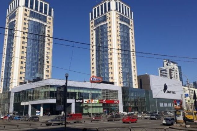 Уже почав розкладатися: у Києві в ТРЦ виявили труп чоловіка